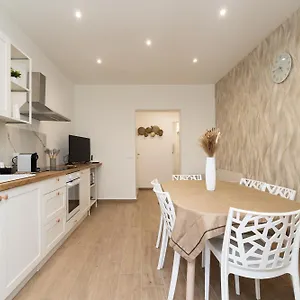 https://ludo-holiday-house.palermohotels.org